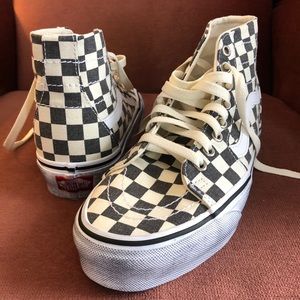 Vans hi-top checkered sneakers